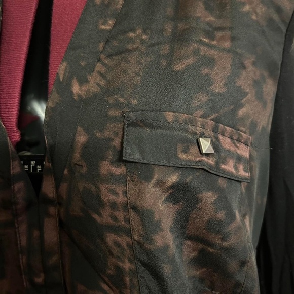 Rock & Republic Elegant Black and Brown Top - Picture 5 of 6